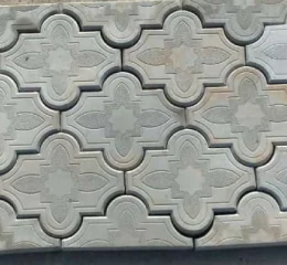 Bloquetes de Concreto com Trevo Trabalhado 